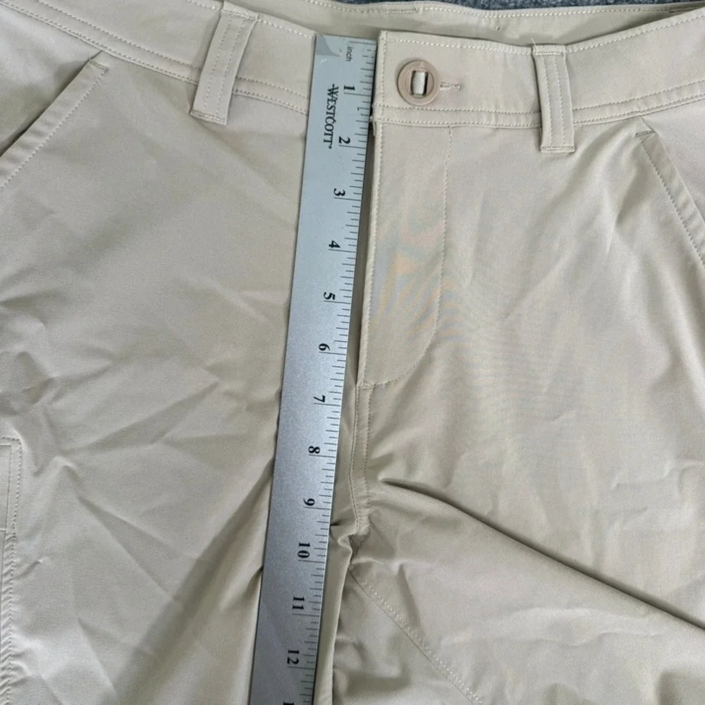 Under Armour Cargo Shorts Mens 30 Hiking Outdoor Polyester Stretch Tan Khaki